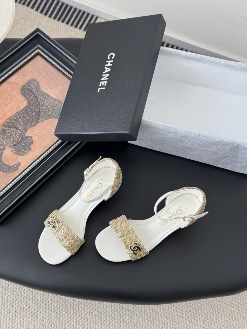 Efficient Chxnxl Slippers 118831
