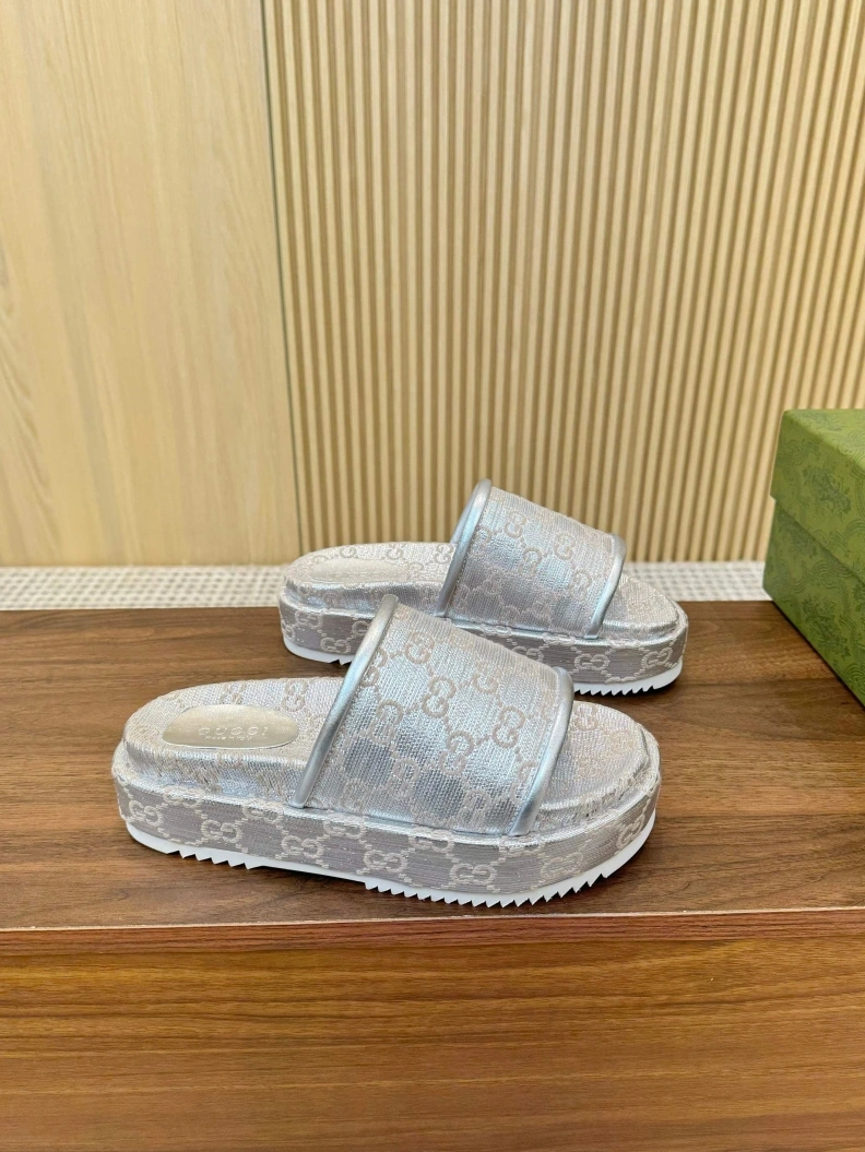 Modern Gxccx Slippers 157032