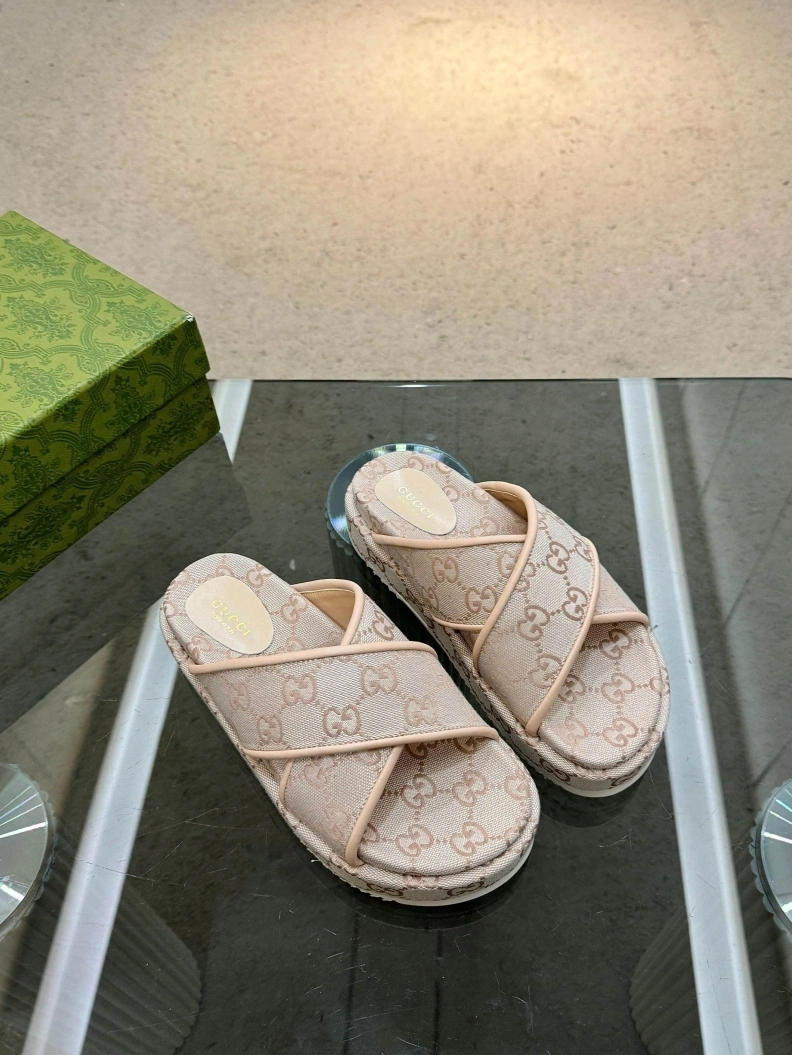 Refined Gxccx Slippers 157022