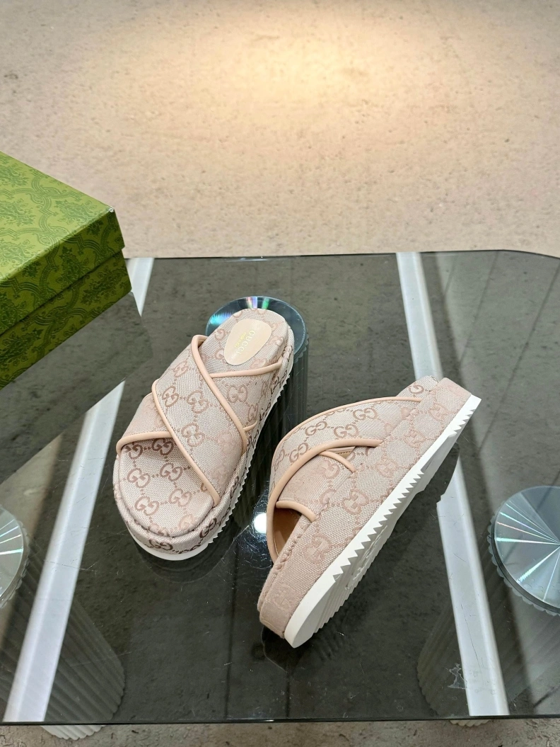 Refined Gxccx Slippers 157022