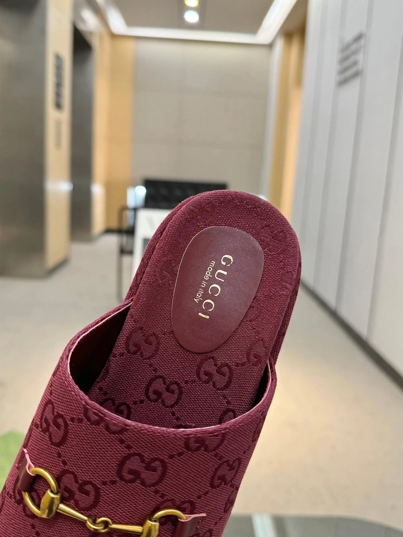 Gxccx Slippers Refined 157014