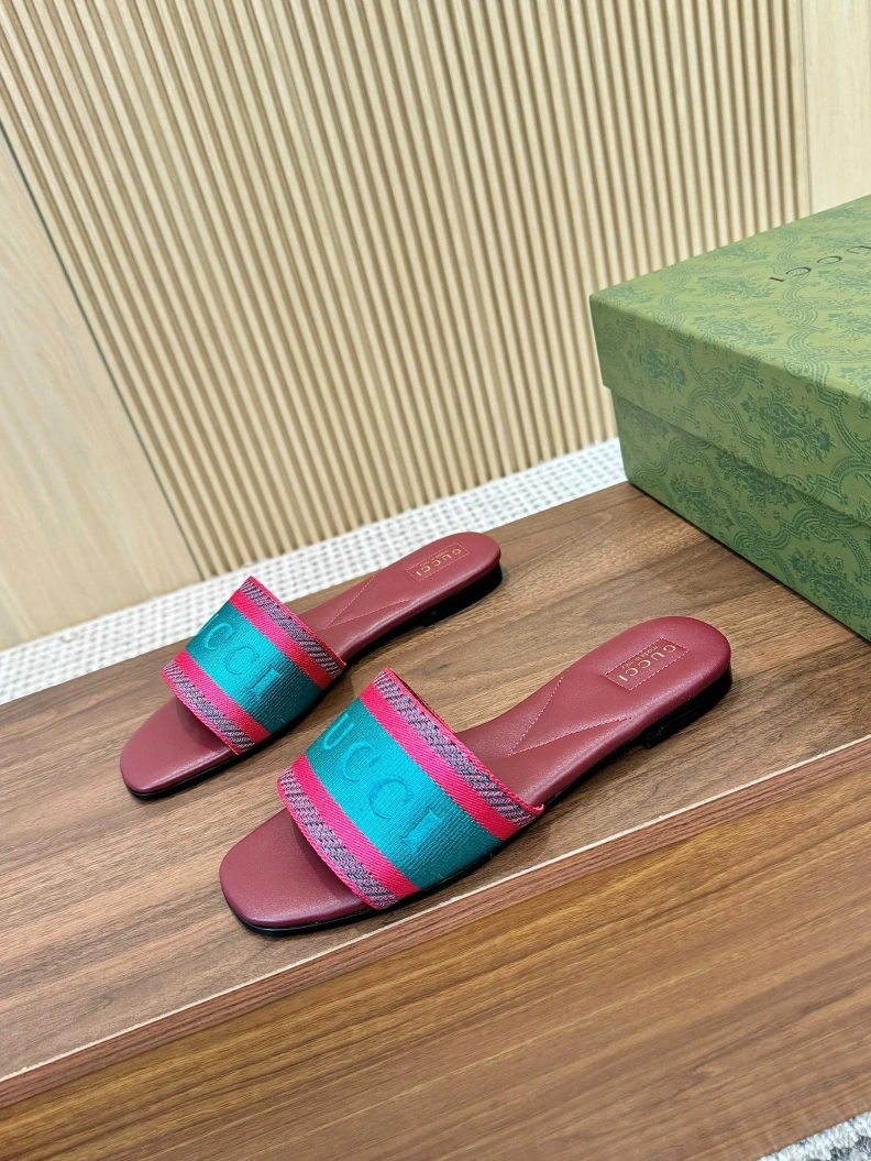 Bright Gxccx Slippers 157016