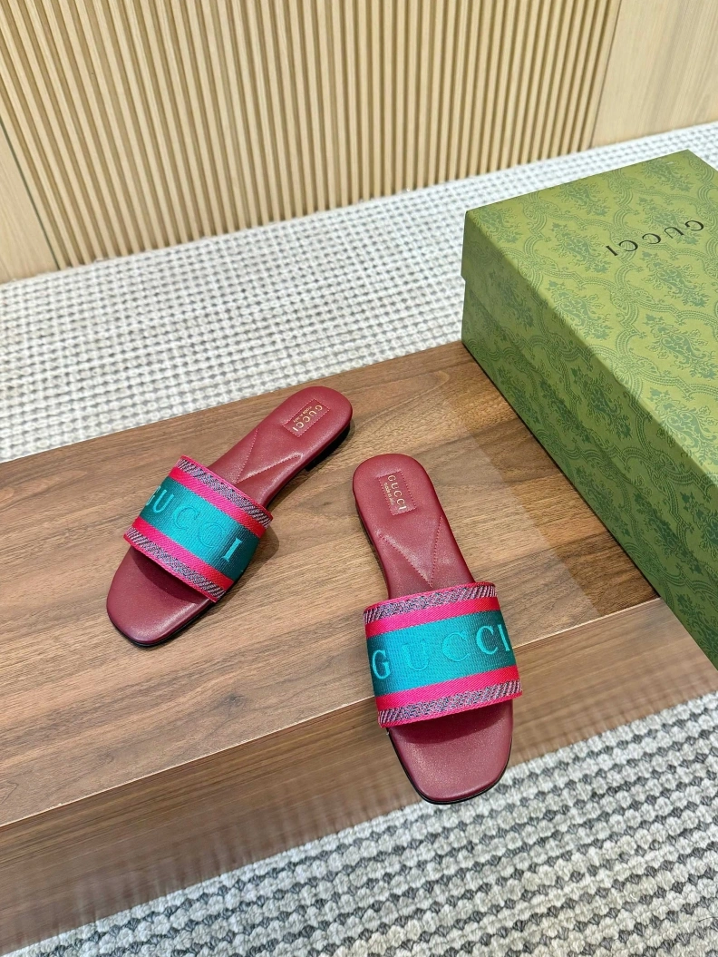 Bright Gxccx Slippers 157016