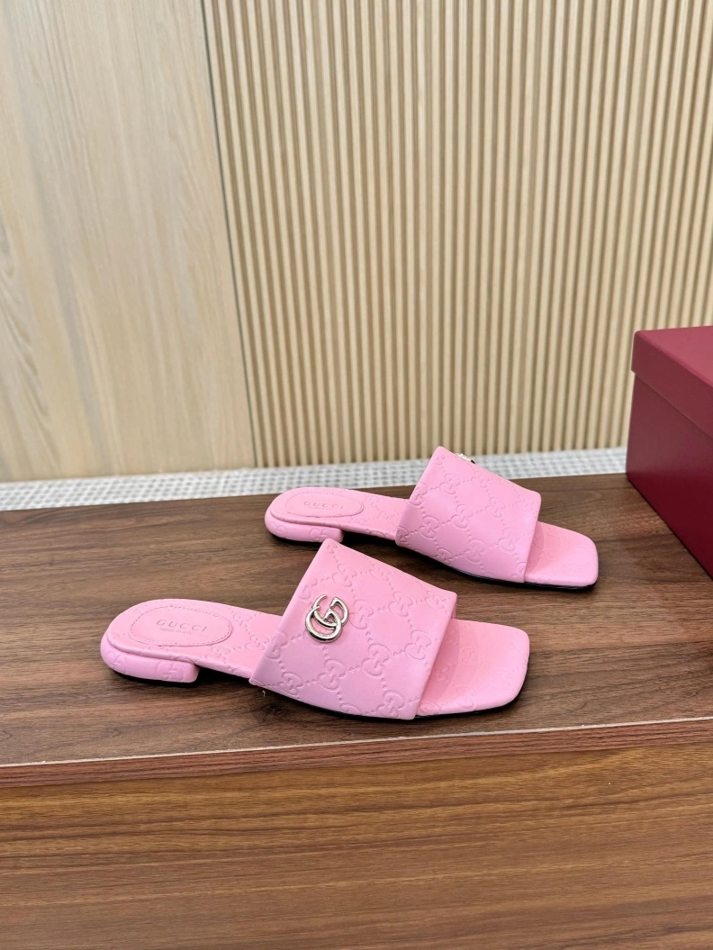 Comfortable Gxccx Slippers 157007