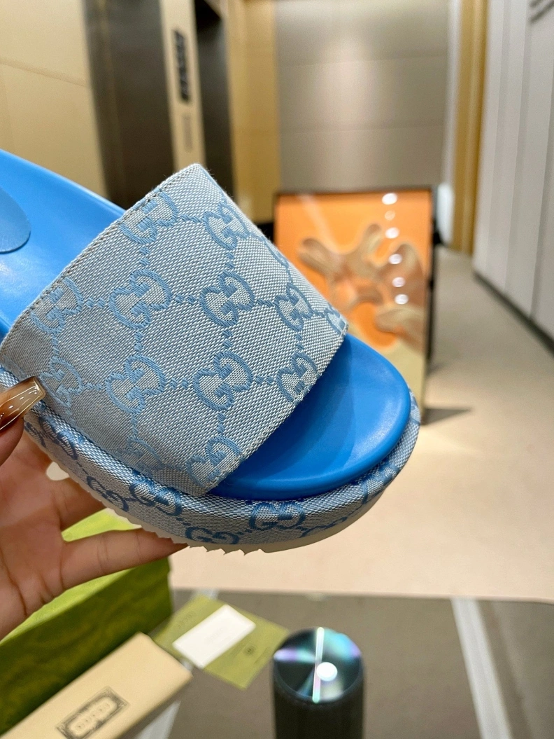 Gxccx Slippers Timeless 157002