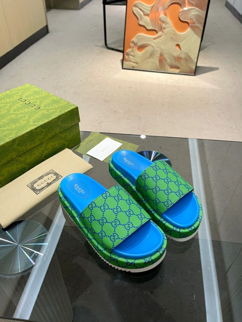 Affordable Gxccx Slippers 157001