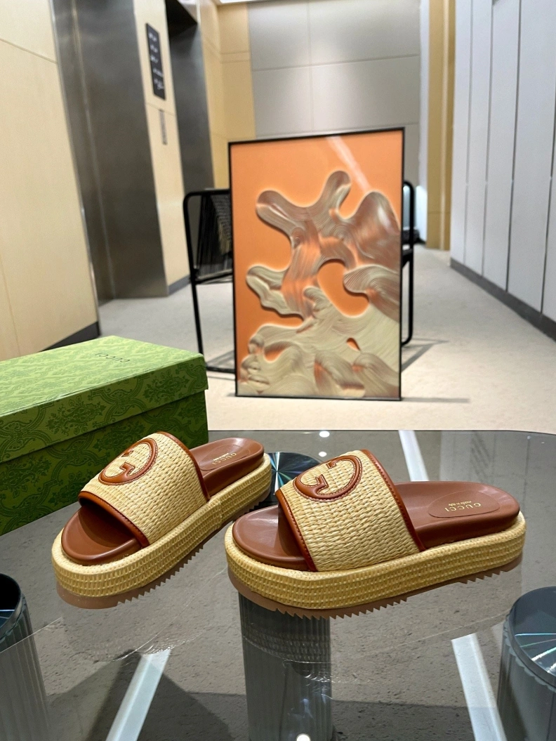Cozy Gxccx Slippers 156999