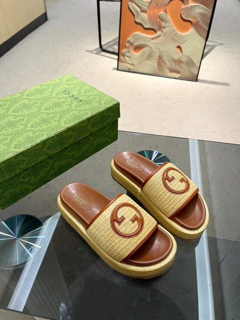 Cozy Gxccx Slippers 156999