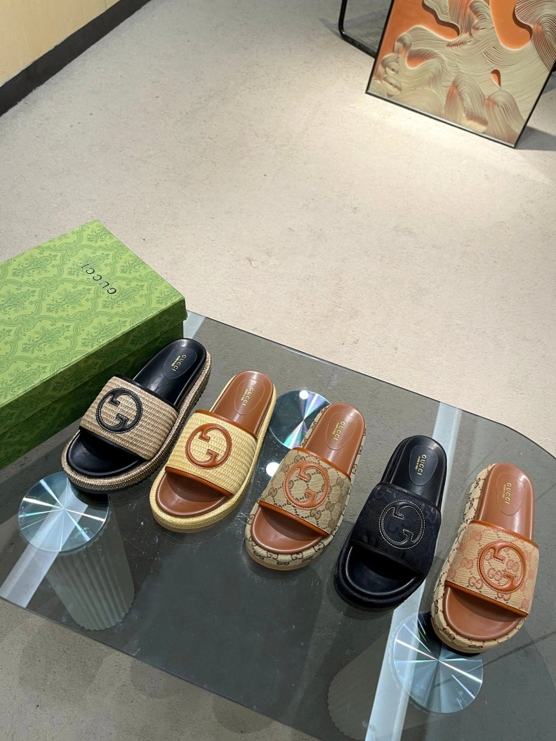 Cozy Gxccx Slippers 156999