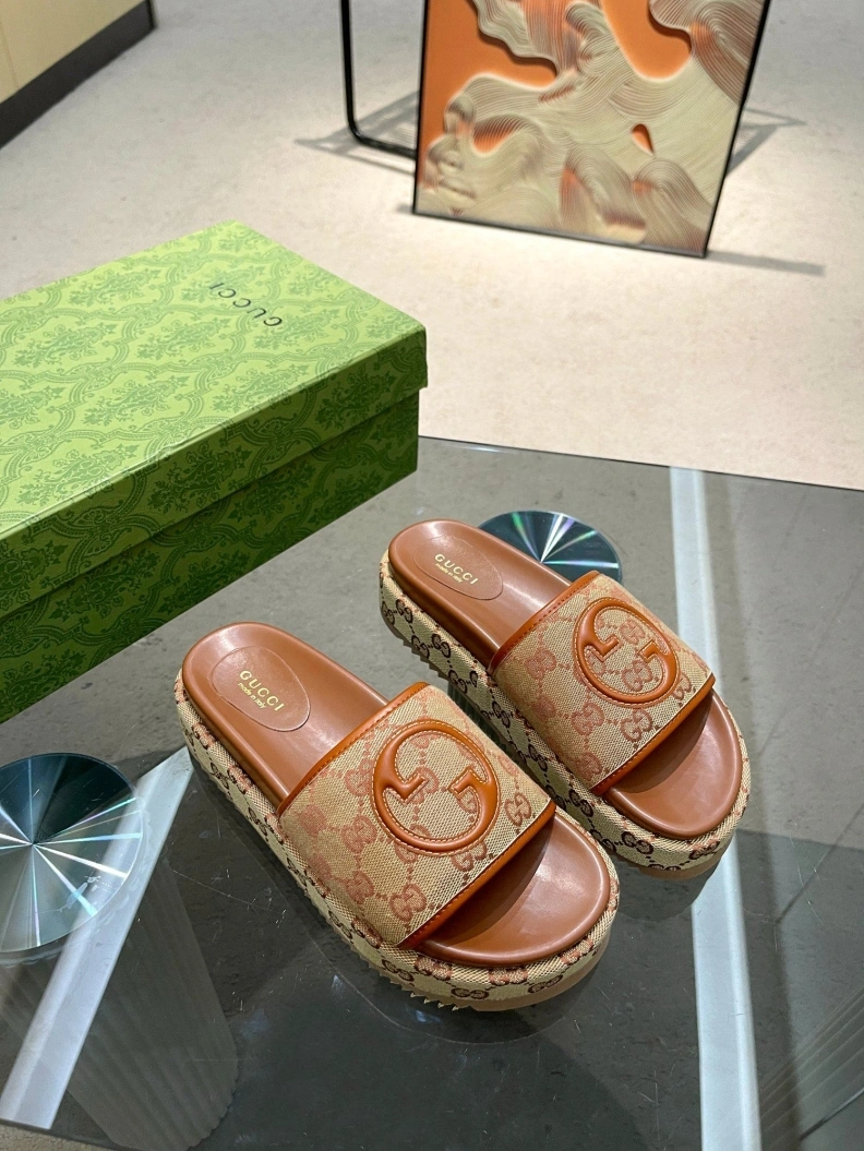 Unique Gxccx Slippers 156998