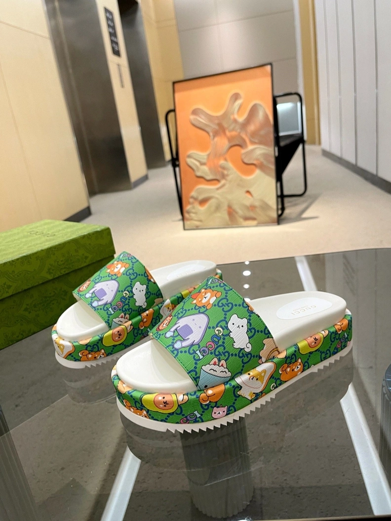 Stylish Gxccx Slippers 156974