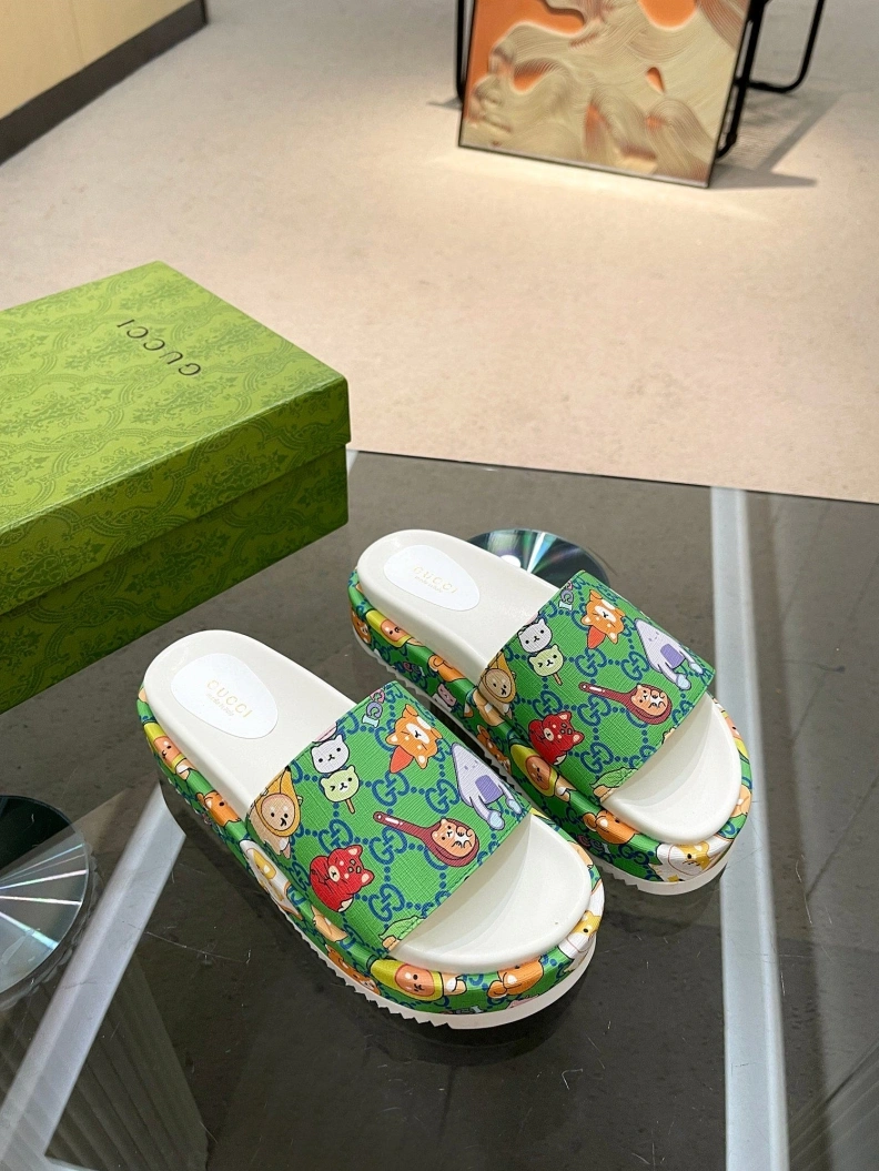 Stylish Gxccx Slippers 156974