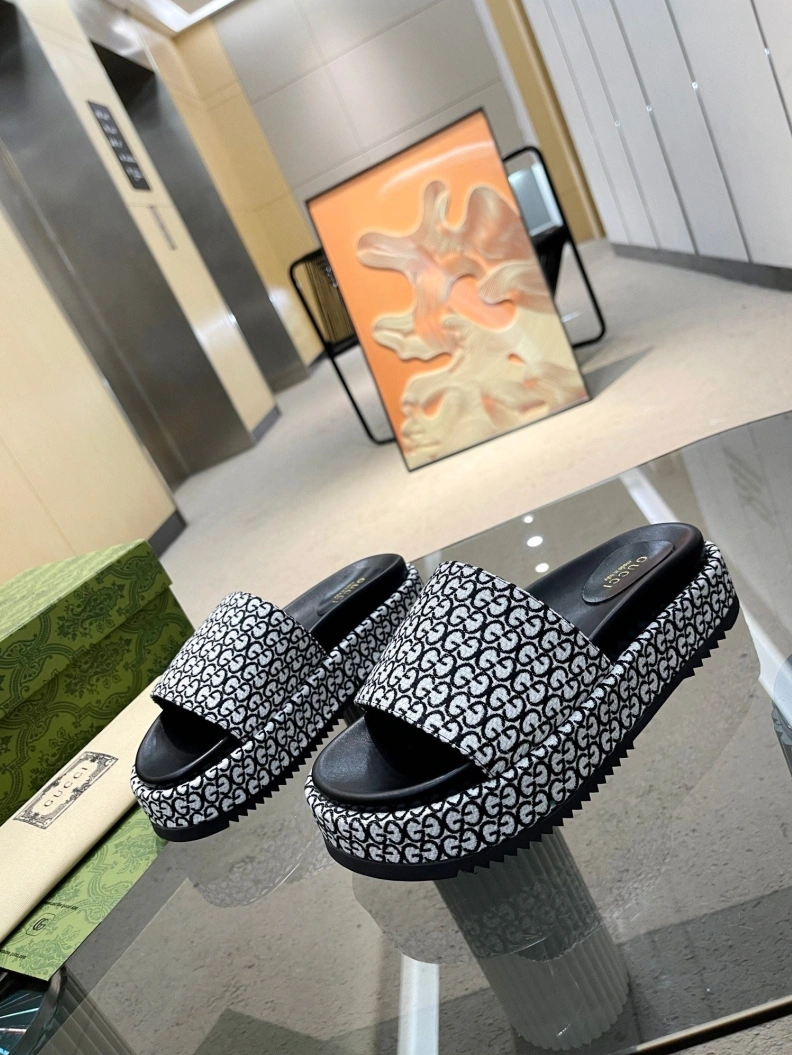 Gxccx Slippers Trendsetting 156971
