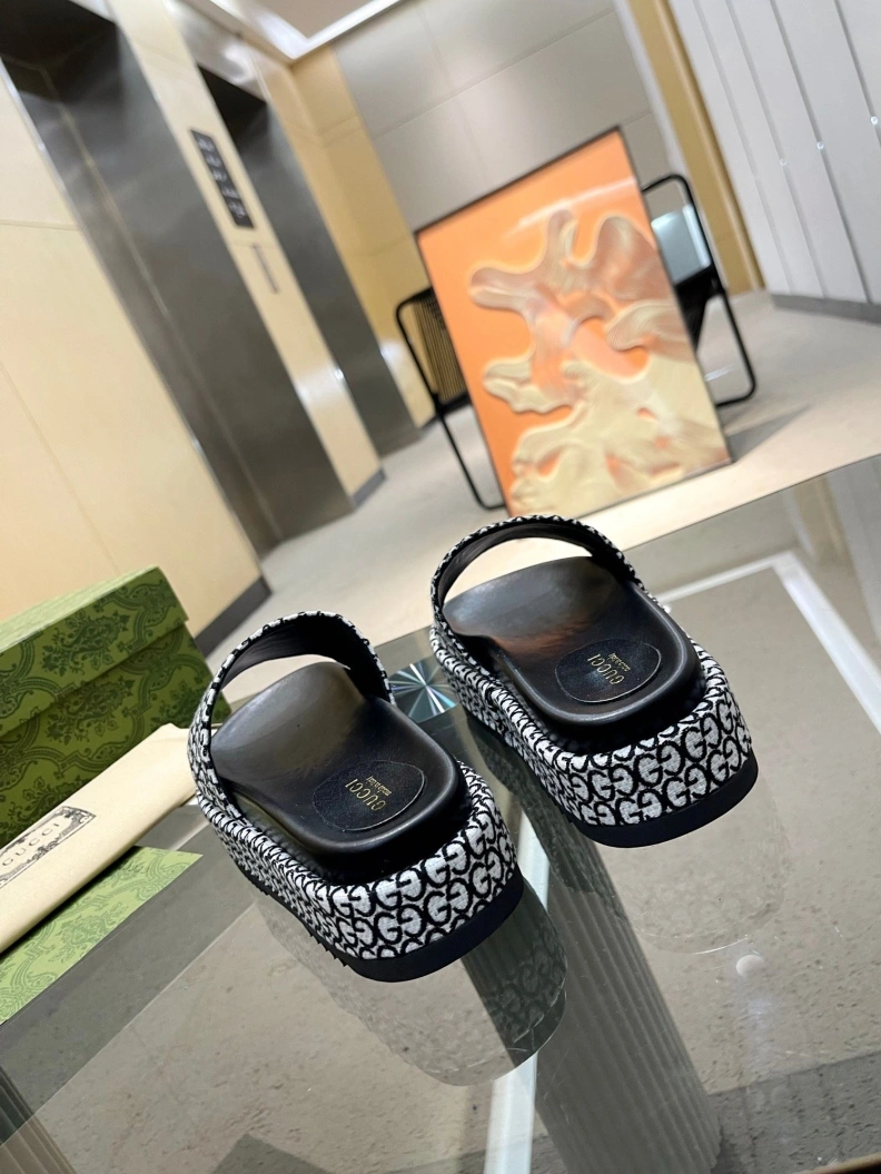 Gxccx Slippers Trendsetting 156971