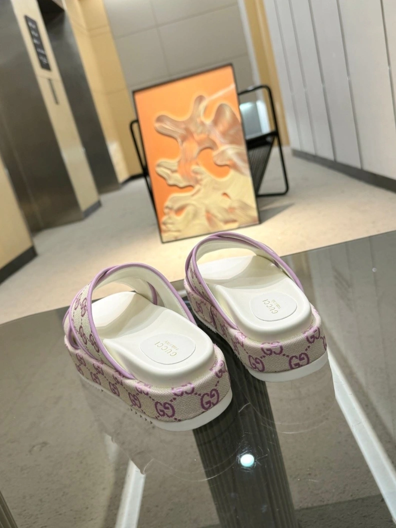 Reliable Gxccx Slippers 156984