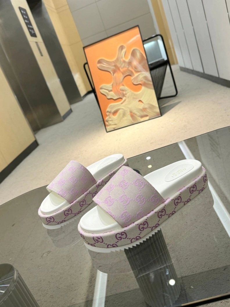 Functional Gxccx Slippers 156972
