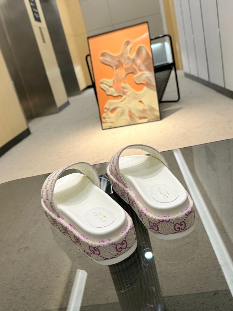 Functional Gxccx Slippers 156972