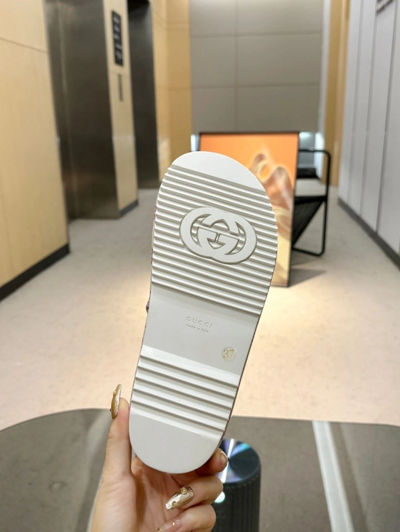 Functional Gxccx Slippers 156972
