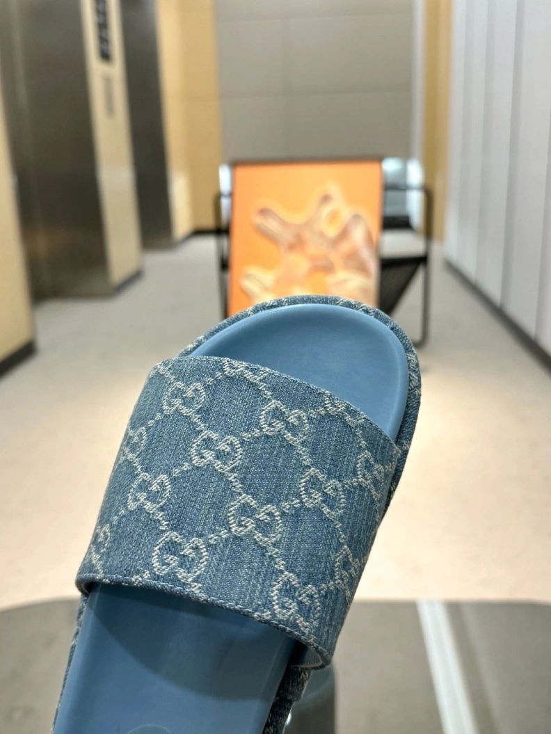 Gxccx Slippers Classic 156973