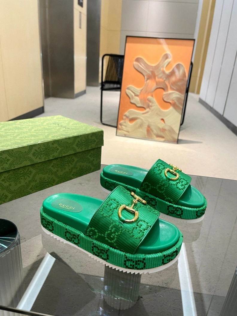 Gxccx Slippers UrbanStyle 156969
