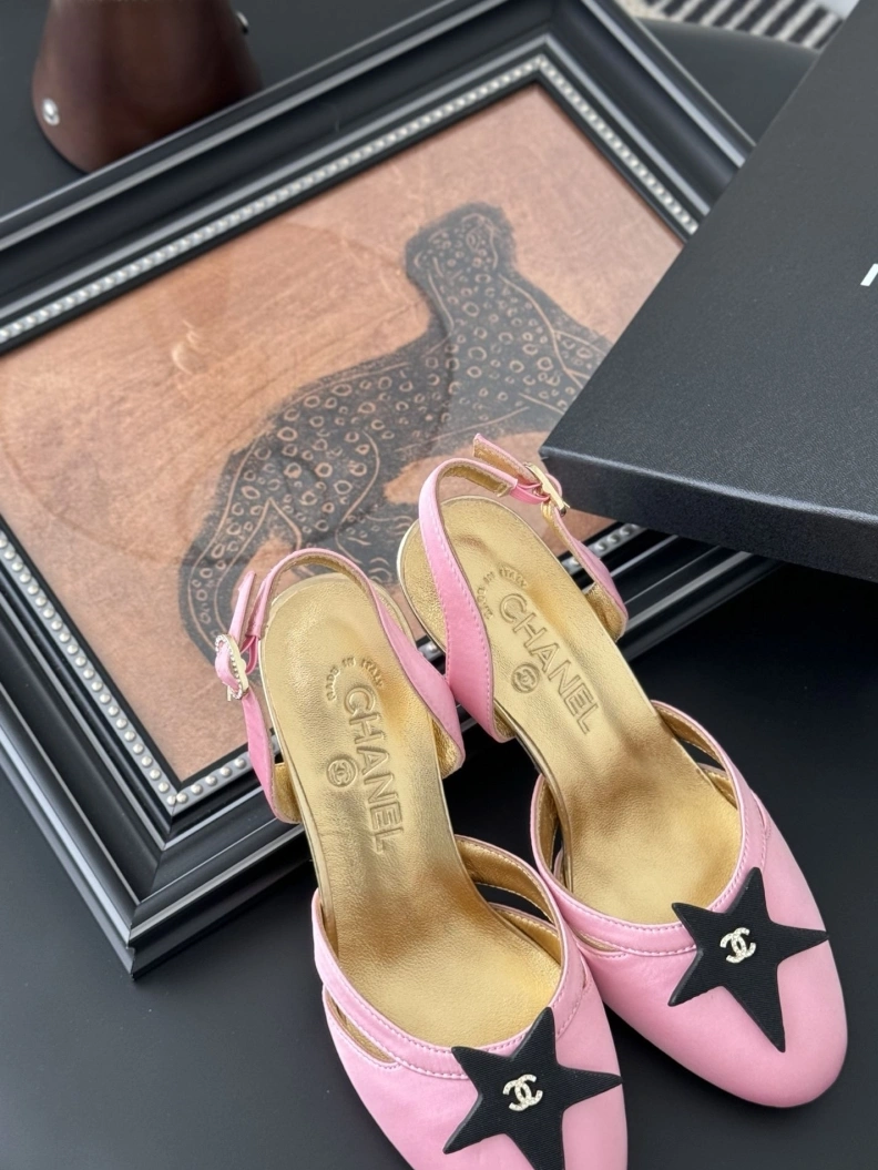 HighQuality Chxnxl Slippers 118816
