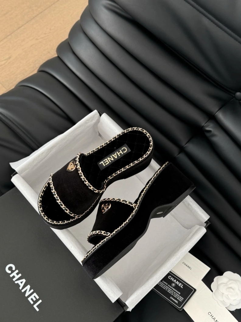 Chxnxl Slippers WellDesigned 118821