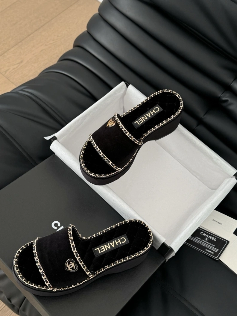 Chxnxl Slippers WellDesigned 118821