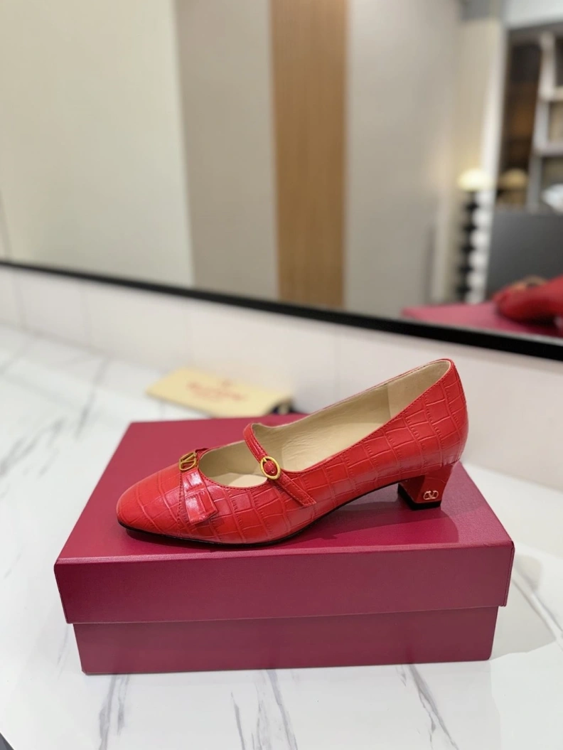 Versatile Vxlxntino flat shoes 229578