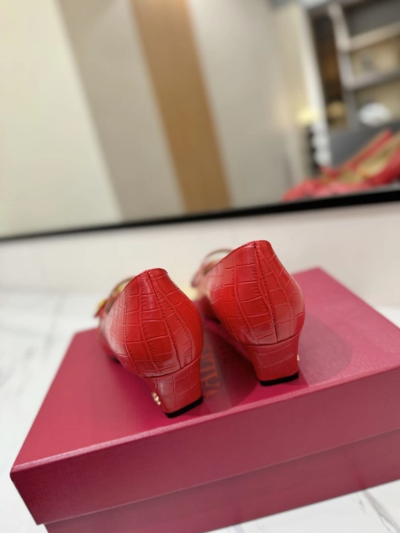 Versatile Vxlxntino flat shoes 229578