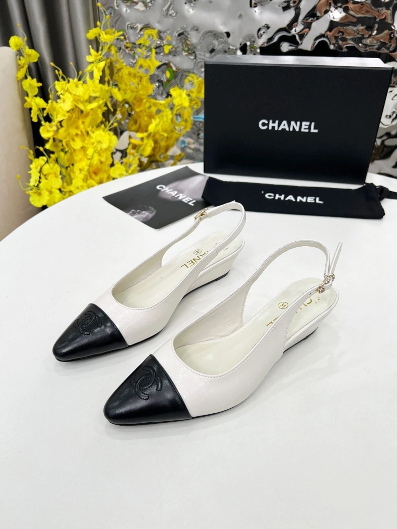 Fashionable Chxnxl Sandals 119089