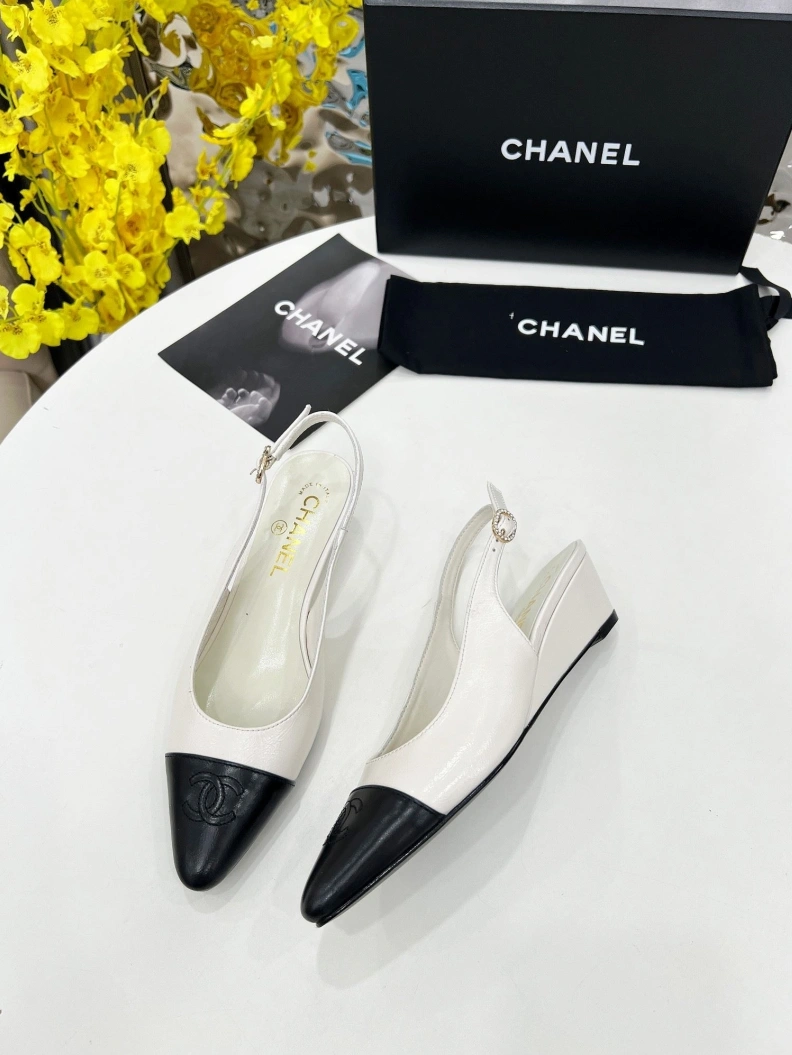 Fashionable Chxnxl Sandals 119089