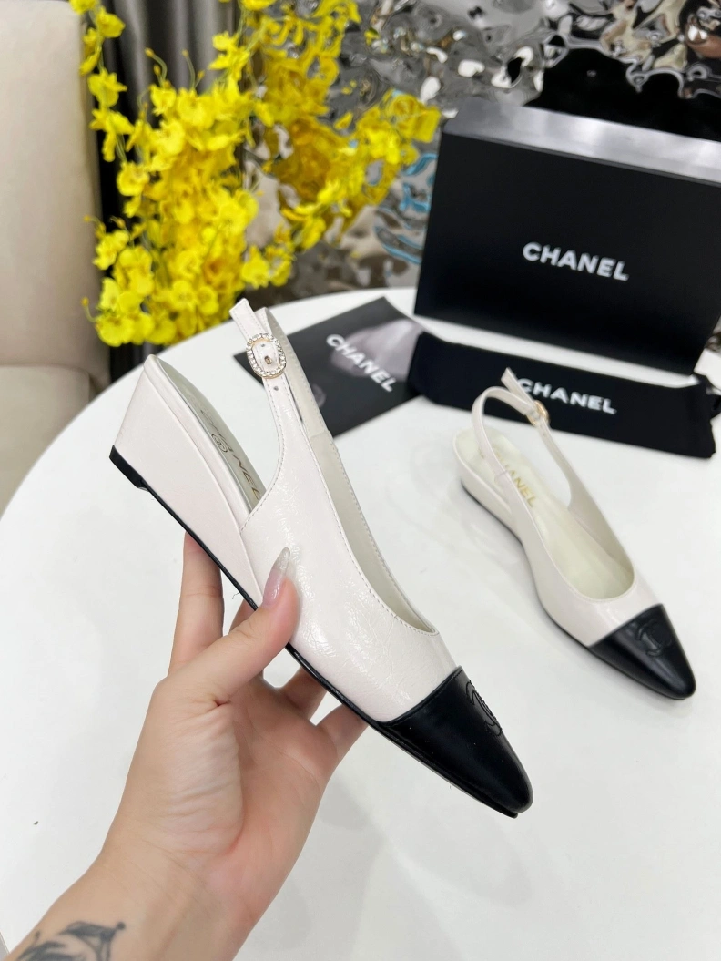 Fashionable Chxnxl Sandals 119089