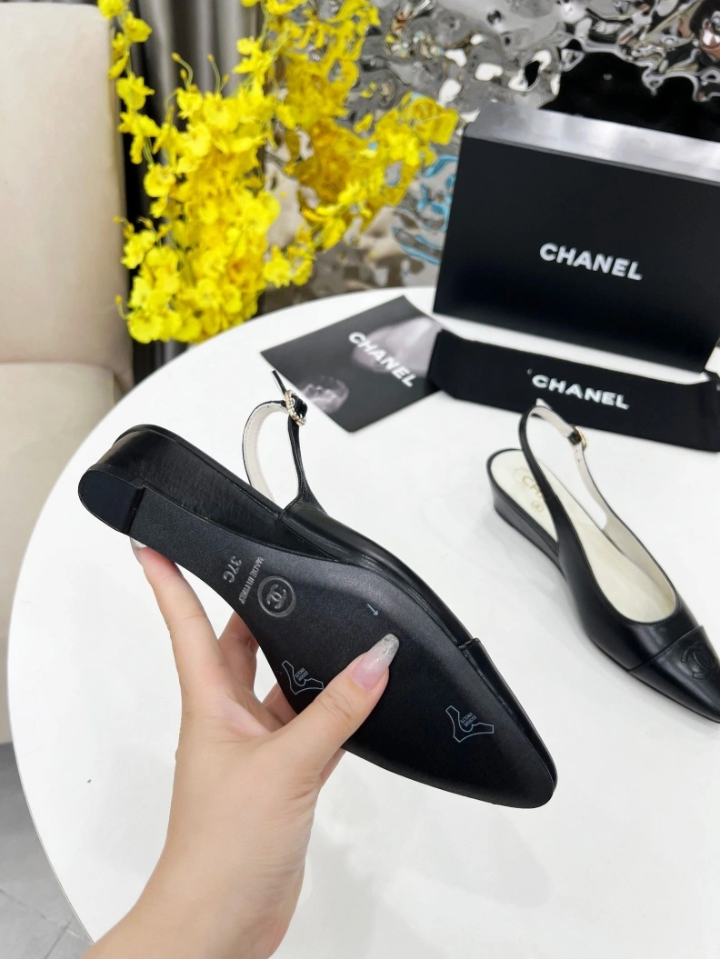 Trendy Chxnxl Sandals 119086