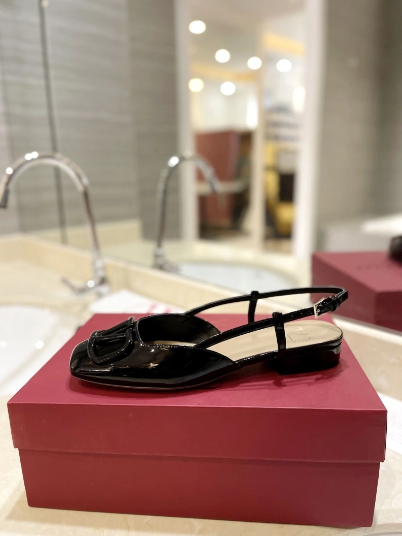 Comfortable Vxlxntino Sandals 229425