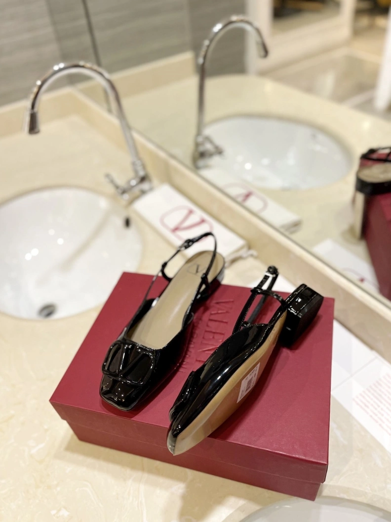 Comfortable Vxlxntino Sandals 229425