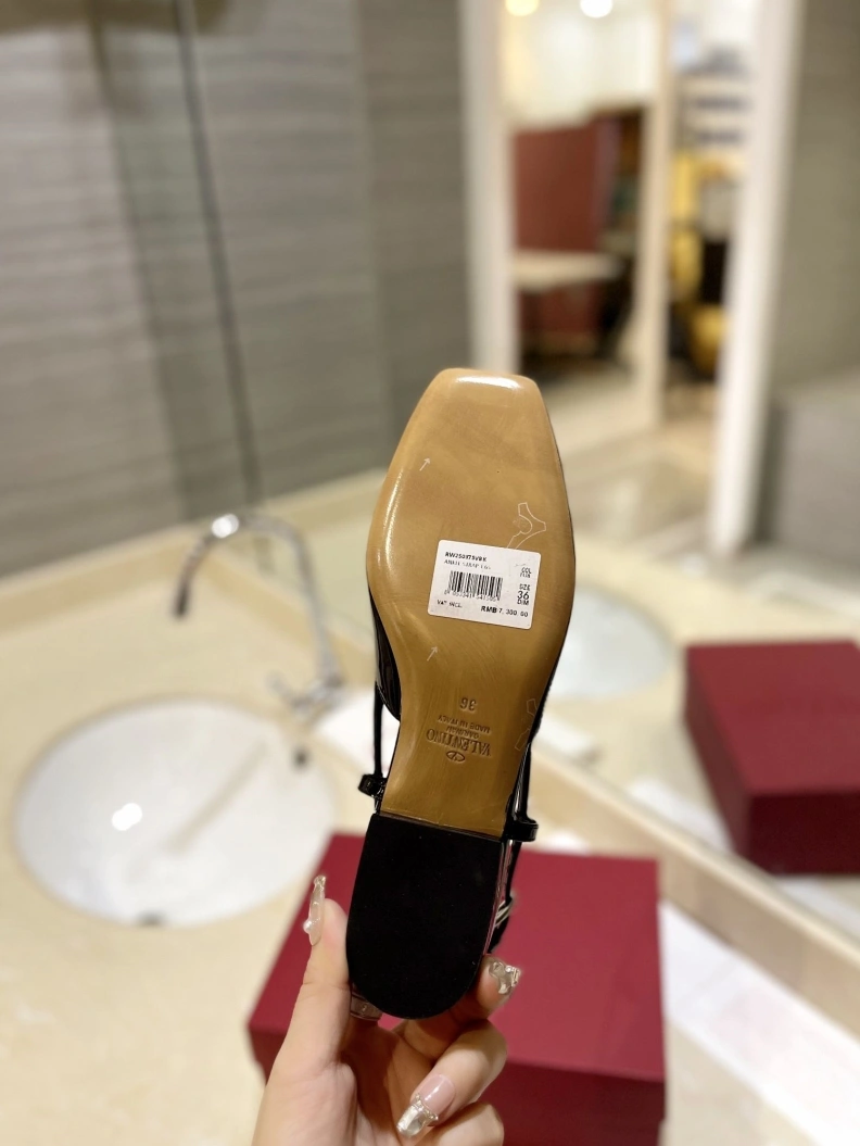 Comfortable Vxlxntino Sandals 229425