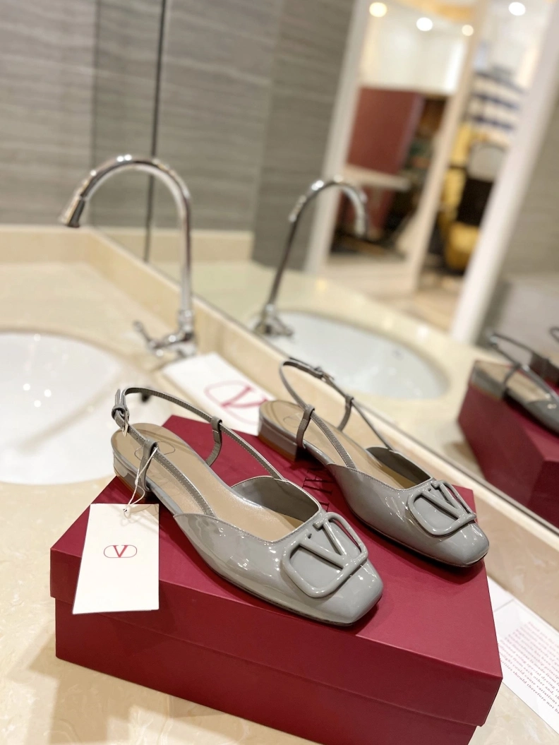 Efficient Vxlxntino Sandals 229421