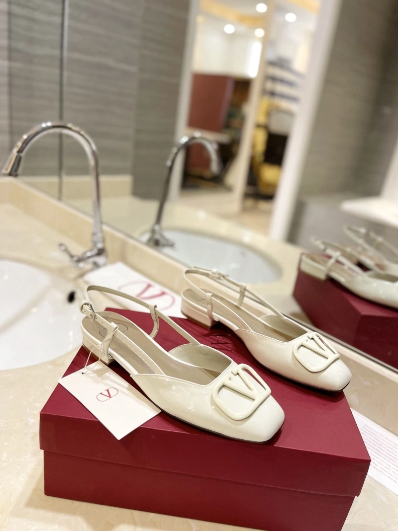 Bright Vxlxntino Sandals 229423