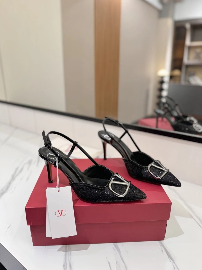 ModernLook Vxlxntino Sandals 229408