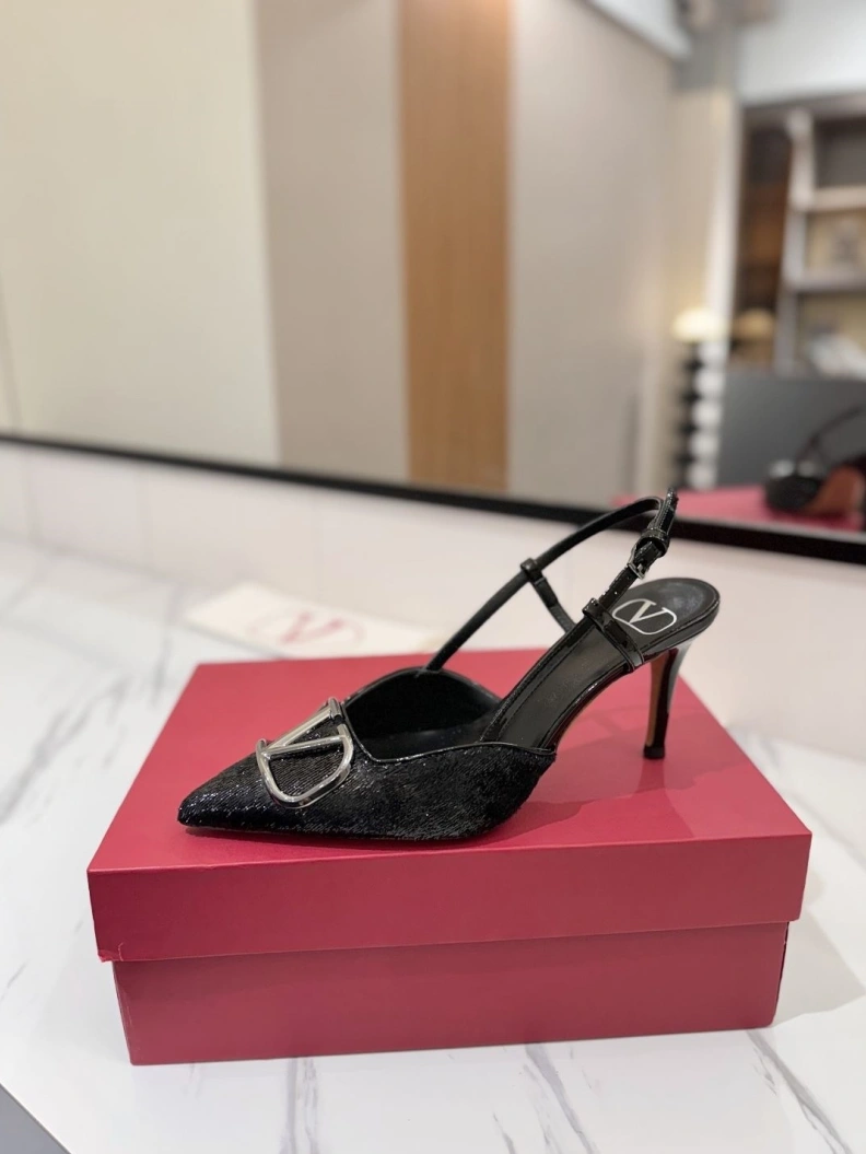 ModernLook Vxlxntino Sandals 229408