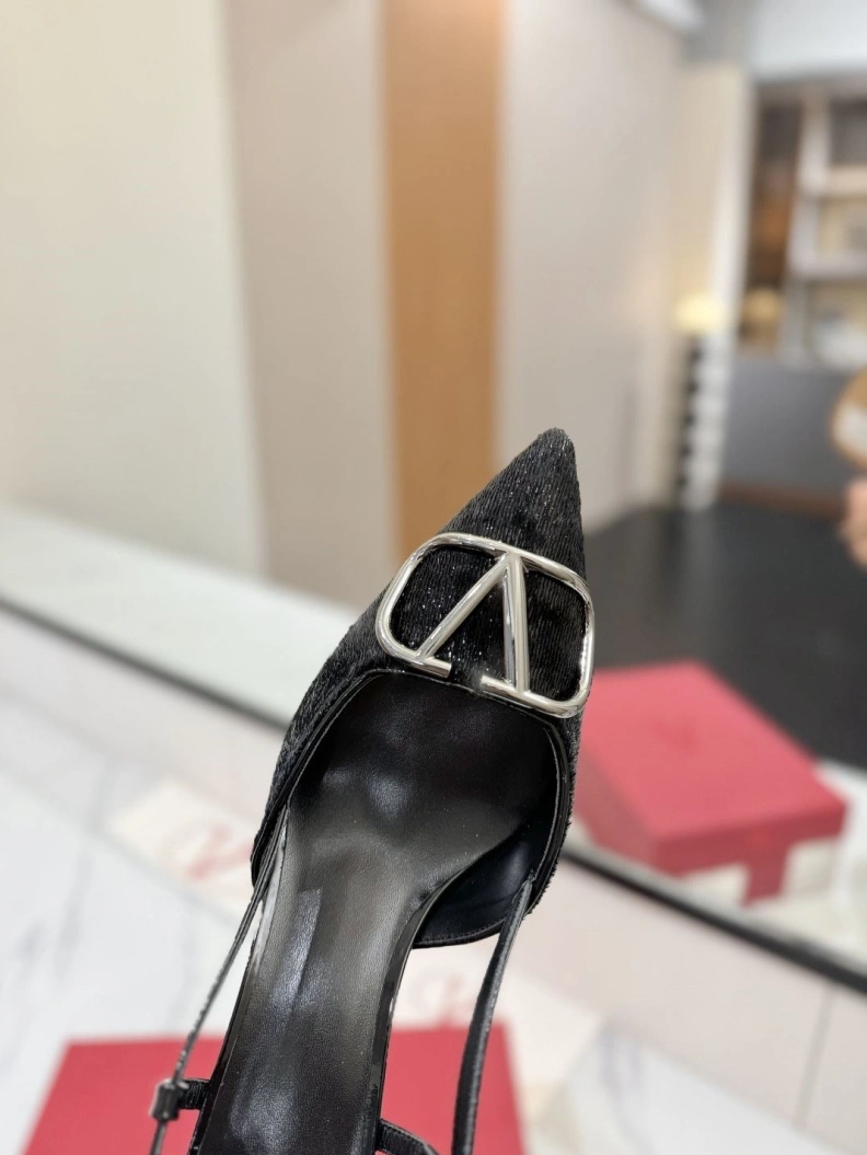 ModernLook Vxlxntino Sandals 229408