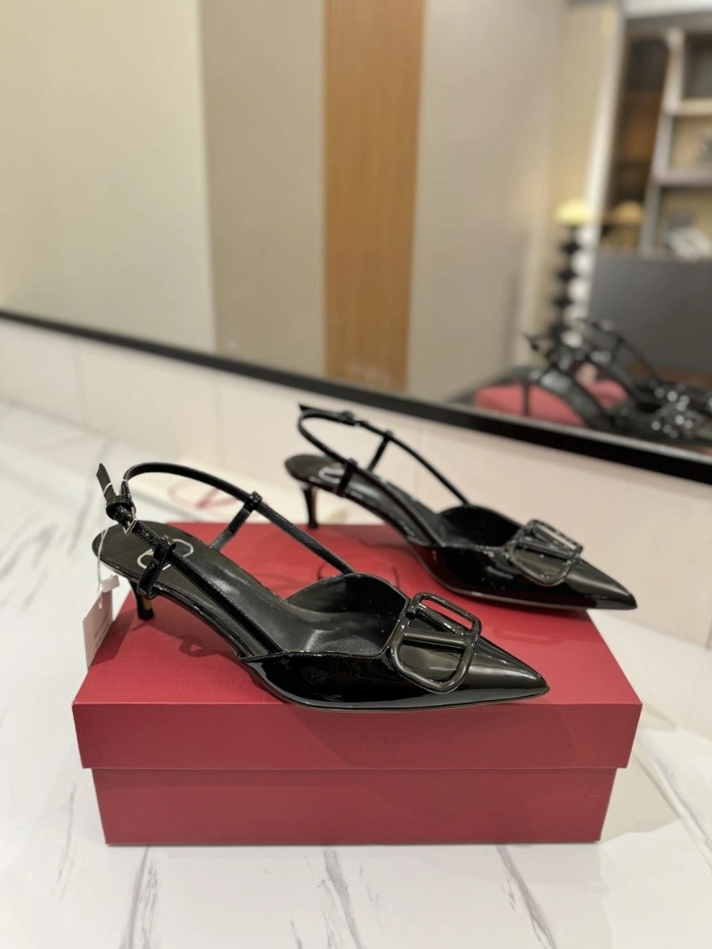 Trendsetting Vxlxntino Sandals 229400