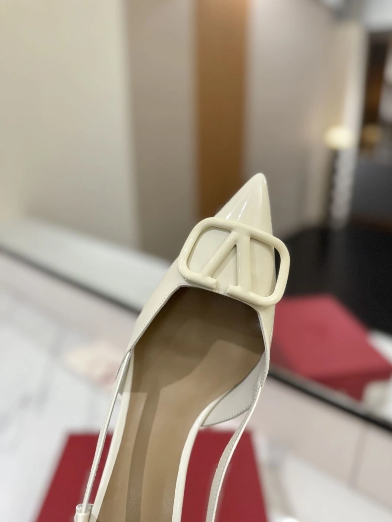 Comfortable Vxlxntino Sandals 229397