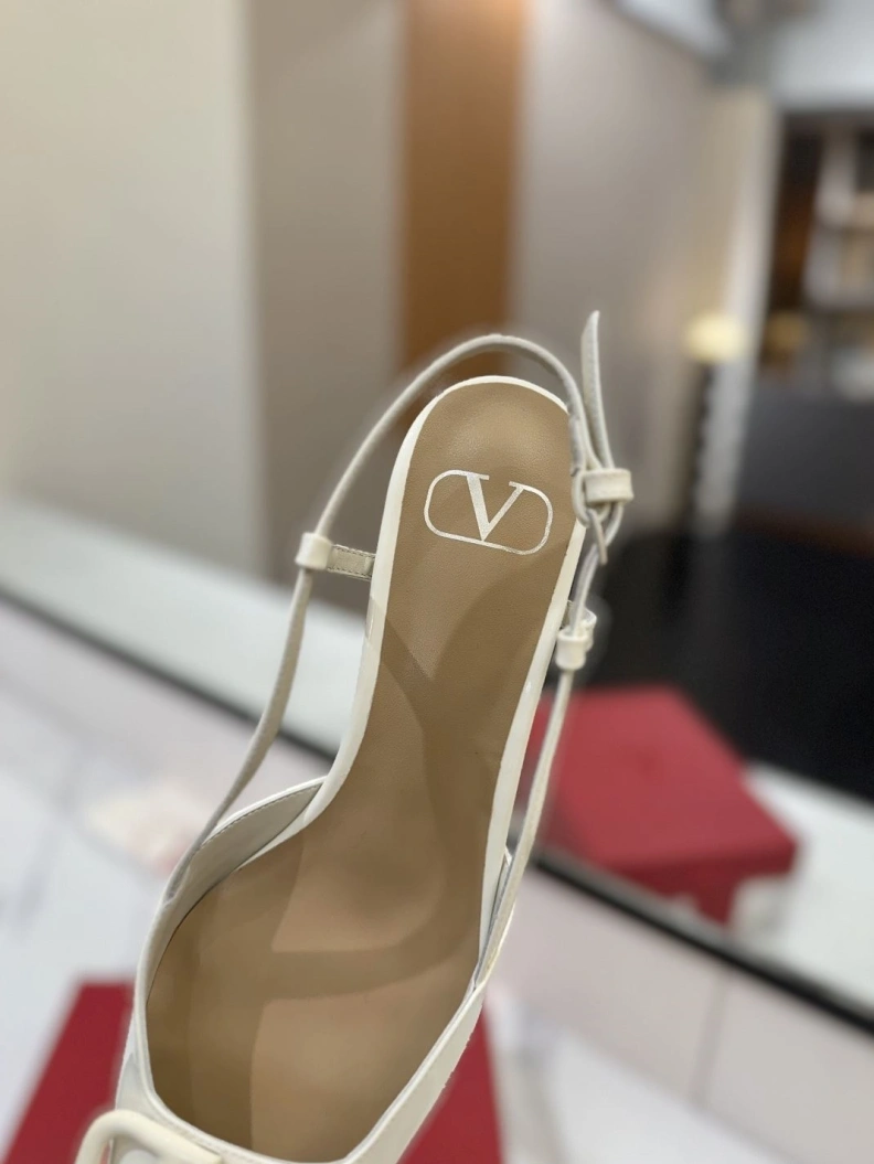Comfortable Vxlxntino Sandals 229397