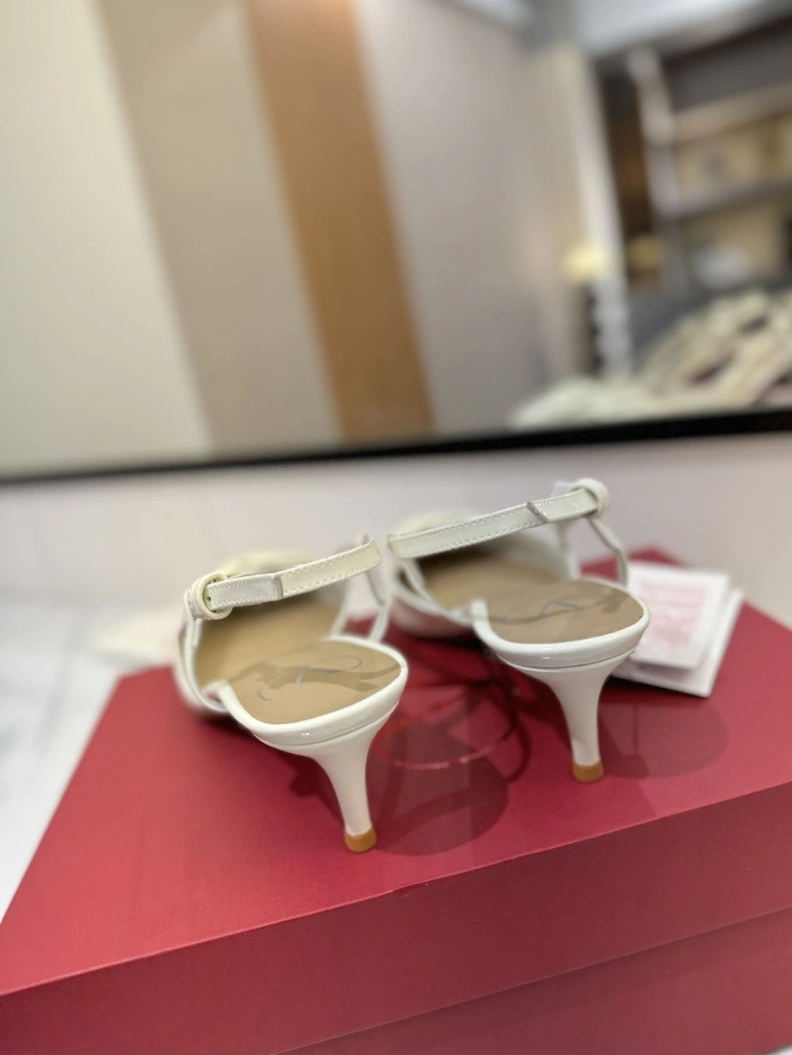 Comfortable Vxlxntino Sandals 229397