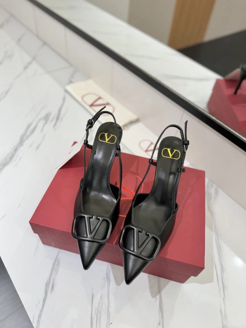 Flexible Vxlxntino Sandals 229396
