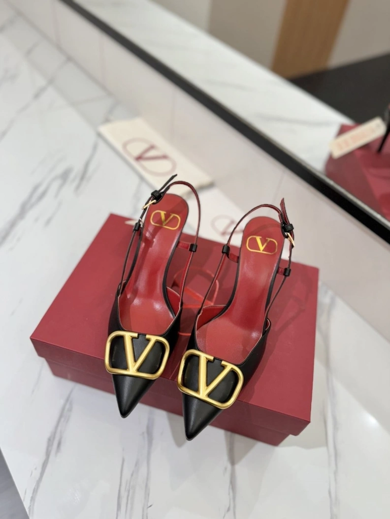 Fashionable Vxlxntino Sandals 229395