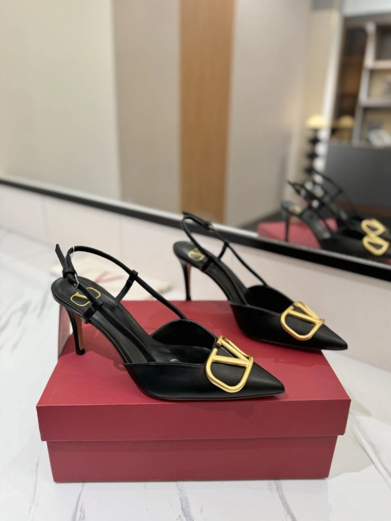 Minimalist Vxlxntino Sandals 229392