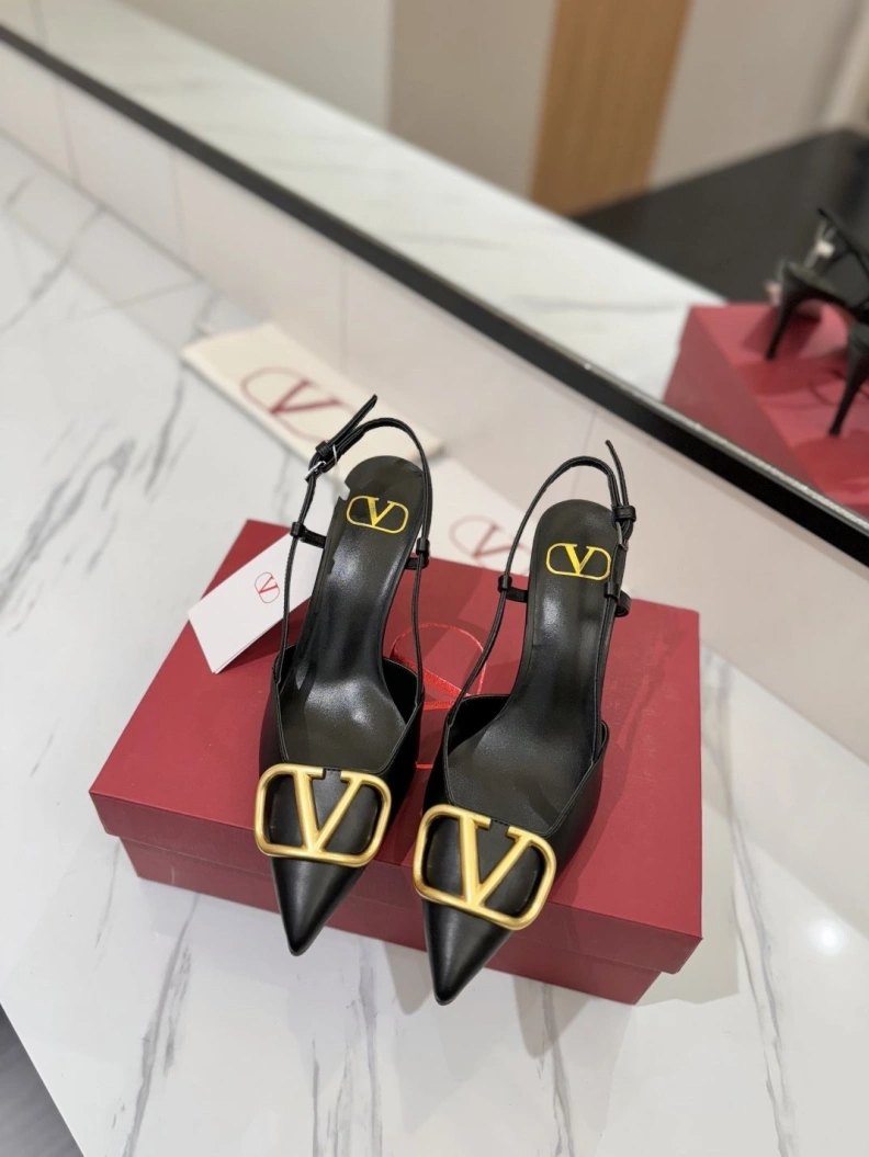 Minimalist Vxlxntino Sandals 229392
