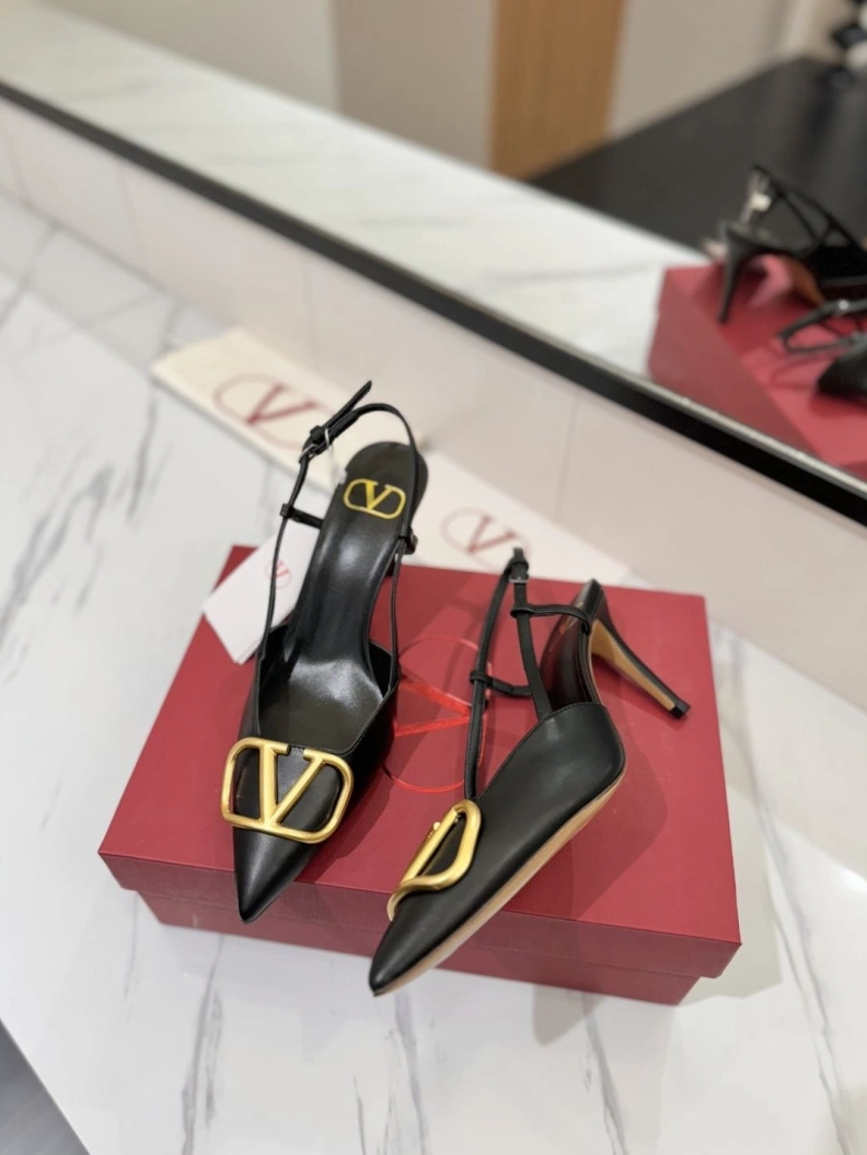Minimalist Vxlxntino Sandals 229392